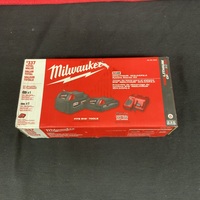 Milwaukee Tools 48-59-1852 5 AH CP2.0 AH AND CHARGER NEW IN THE BOX